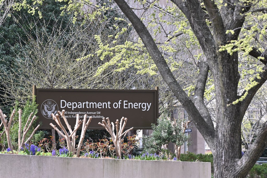 DOE awards $159M to 12 Genesis Mission Phase II&nbsp;projects