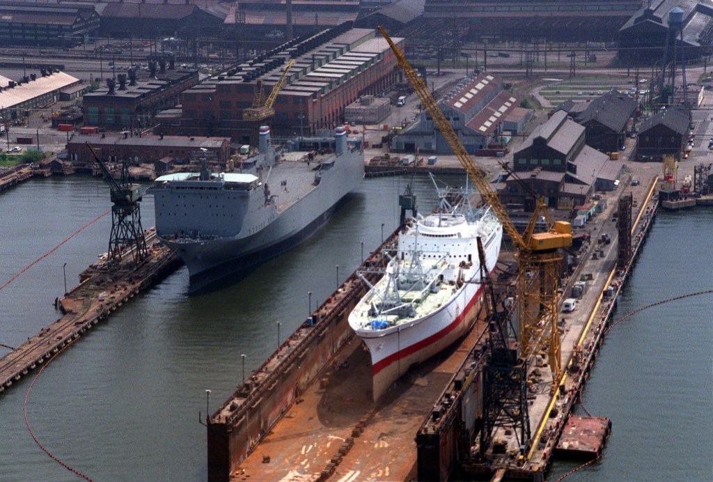 Trump says taxpayers get 40% of Anduril’s Maryland sub&nbsp;shipyard